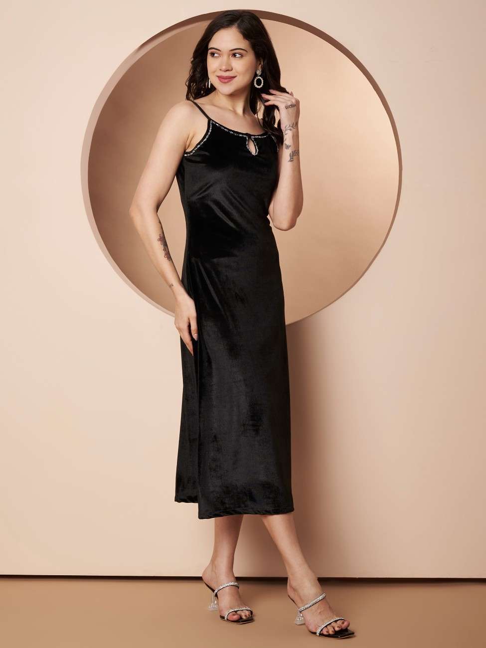 NORA EMBELLISHED SHEATH DRESS